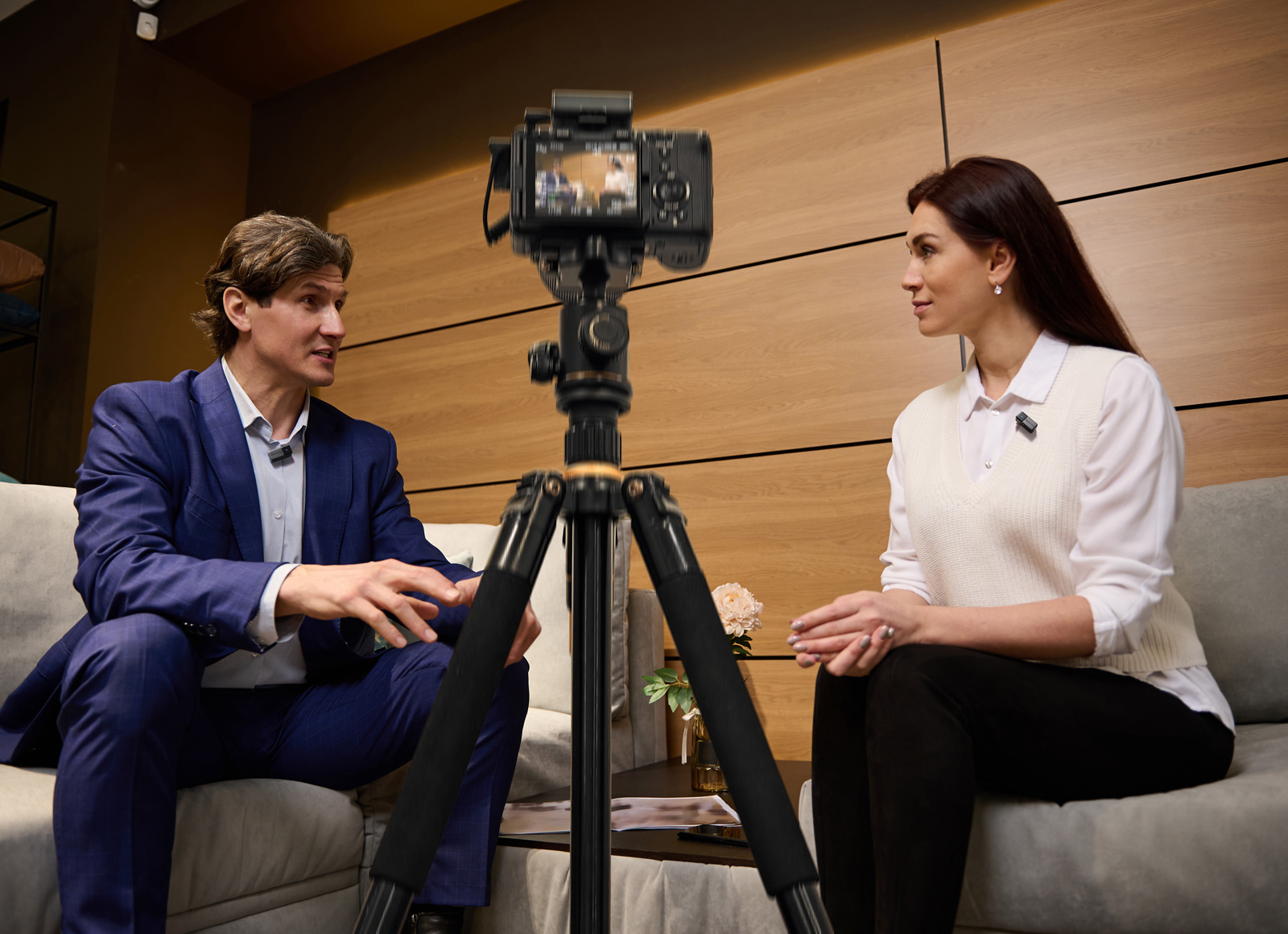 Беспроводная система Saramonic Air-01, TX+TX+RX, приемник + 2 передатчика, кейс