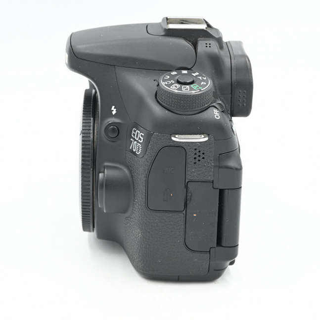 Зеркальный фотоаппарат Canon EOS 70D Body (состояние 5-) (б/у)
