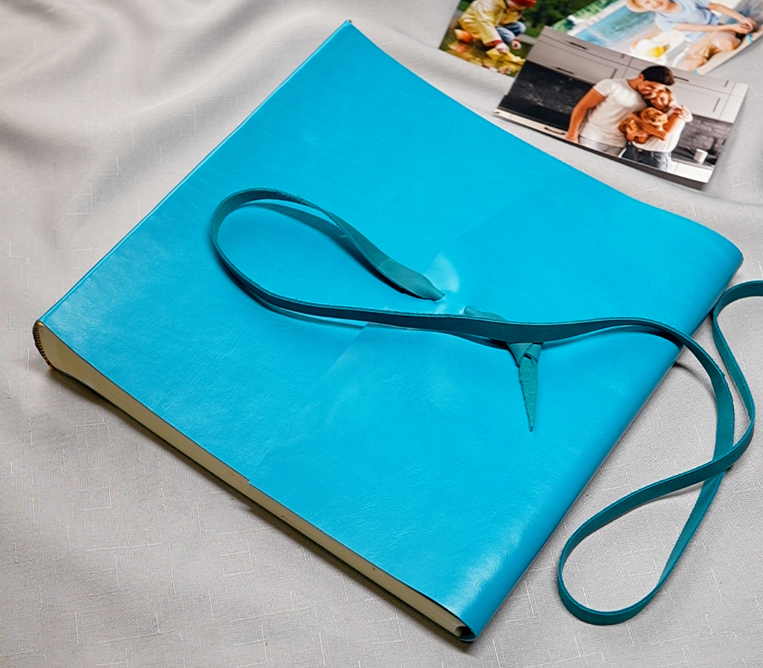 Кожаный фотоальбом Florentia 30х30 см, 100 страниц "Tifani " бирюзовый