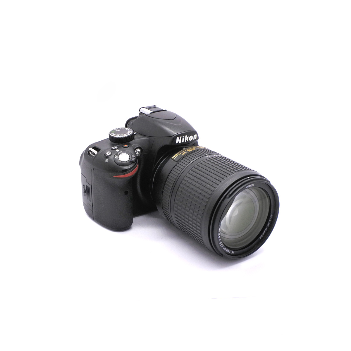 Зеркальный фотоаппарат Nikon D3200 Kit AF-S 18-140mm f/3.5-5.6G VR DX (состояние 4) (б/у)