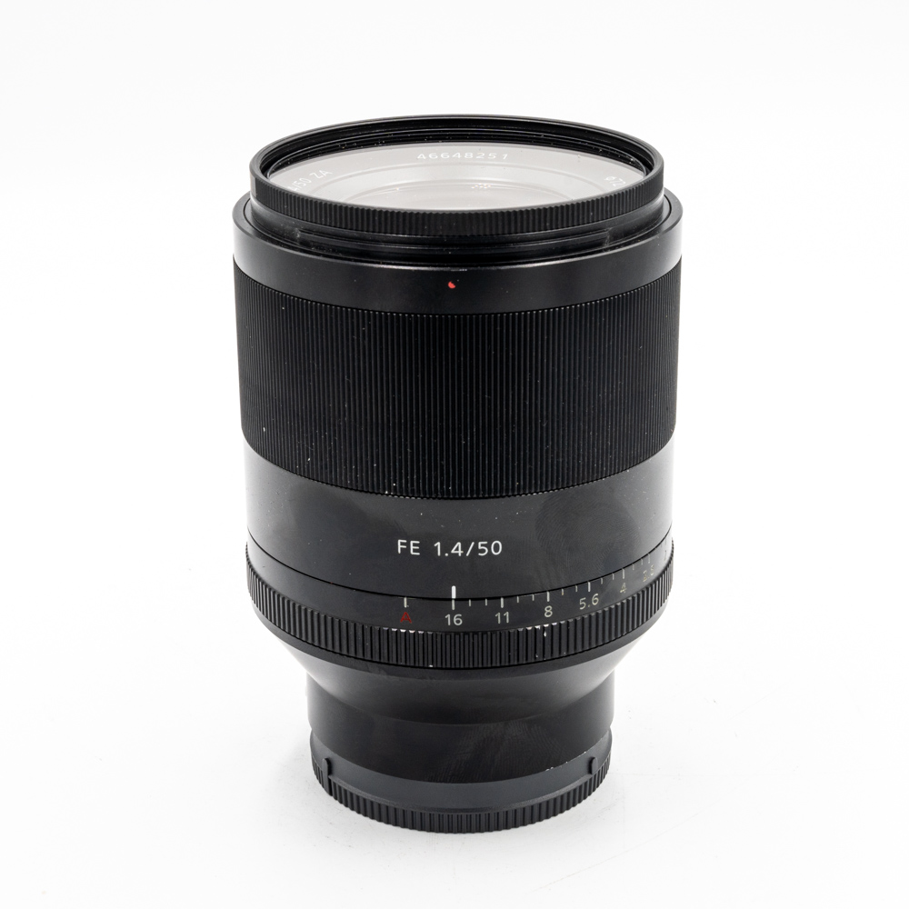 Объектив Sony FE 50mm f/1.4 ZA Carl Zeiss Planar T* (состояние 5) (б/у)
