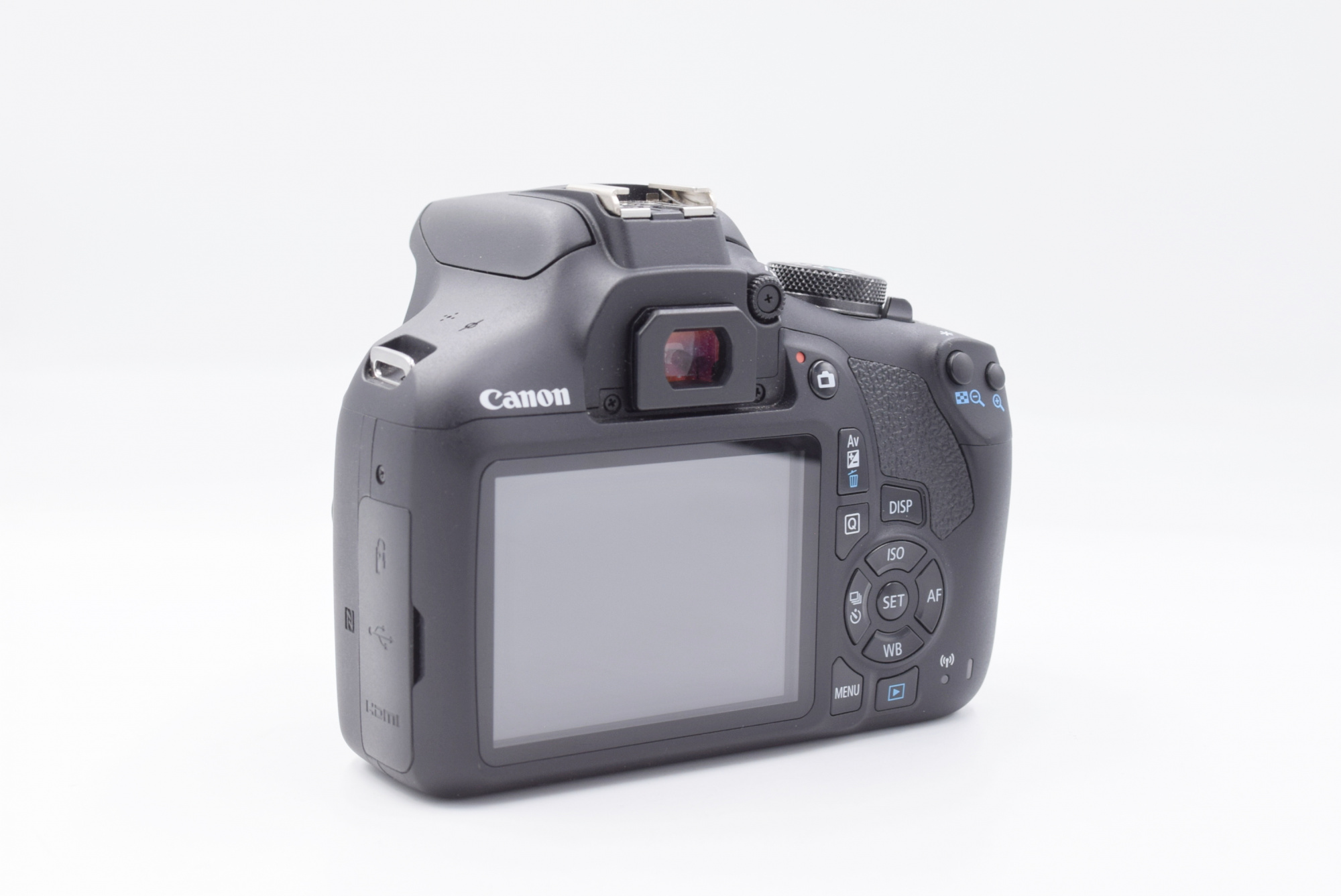 Зеркальный фотоаппарат Canon EOS 2000D Body (состояние 5-) (б/у)