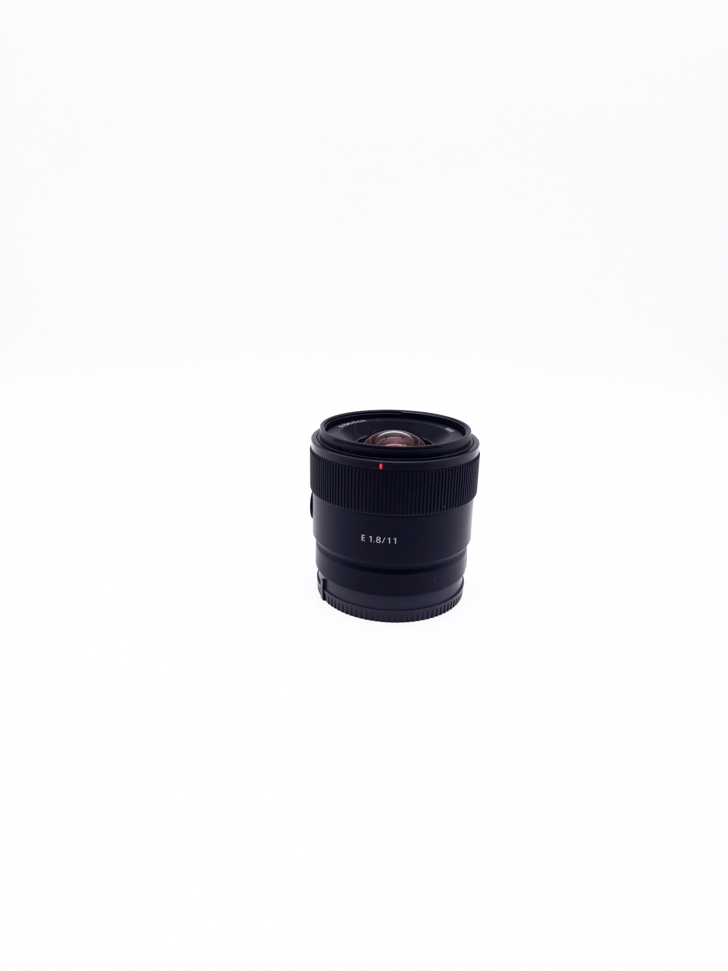 Объектив Sony E 11mm f/1.8 (состояние 5) (б/у)