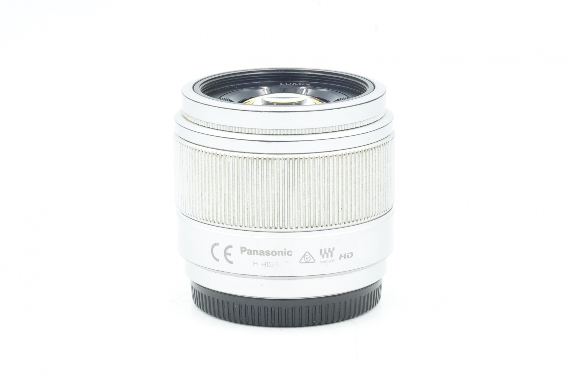 Объектив Panasonic Lumix 25mm f/1.7 G Aspherical, серебристый (состояние 5-) (б/у)