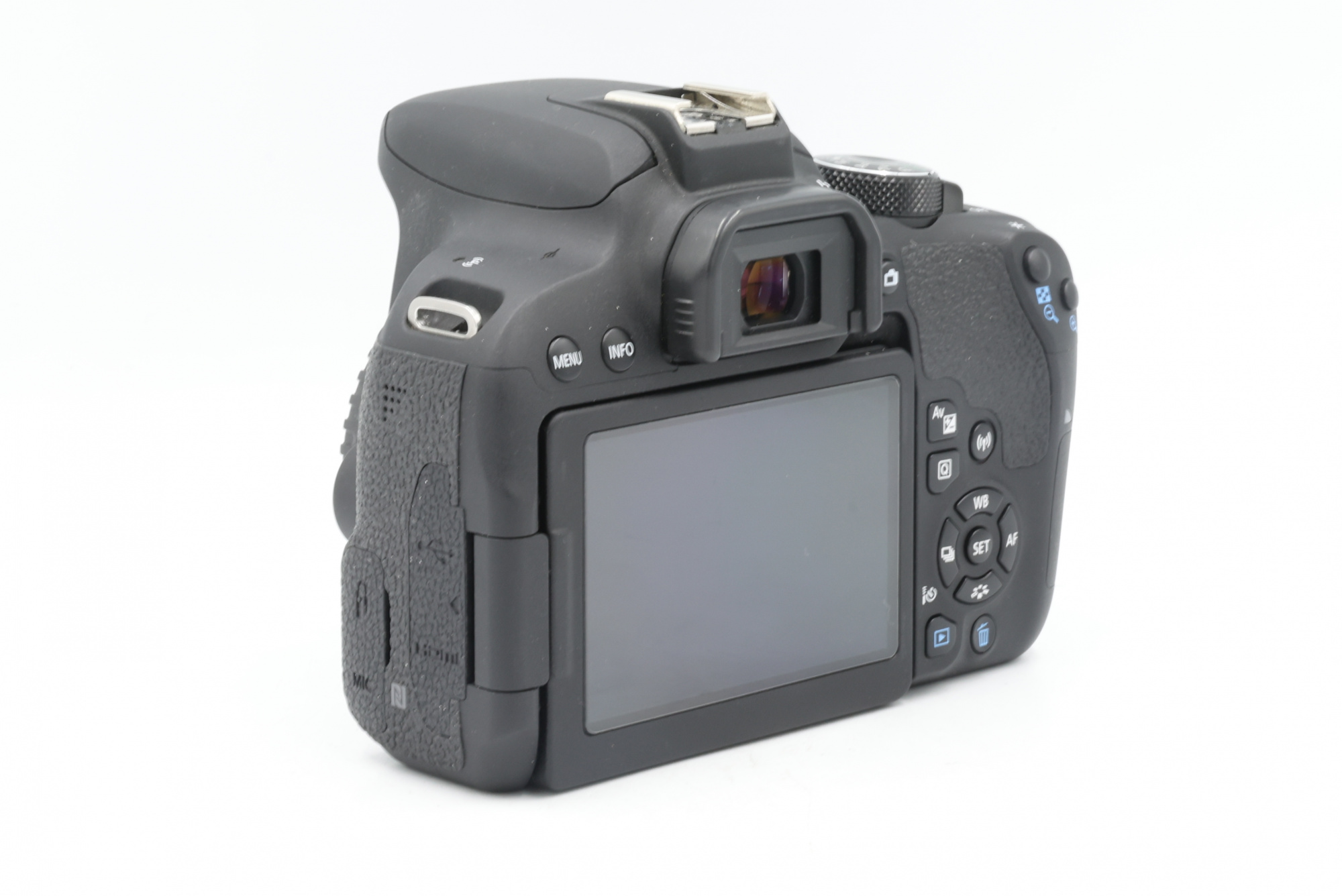 Зеркальный фотоаппарат Canon EOS 800D Body (состояние 5) (б/у)