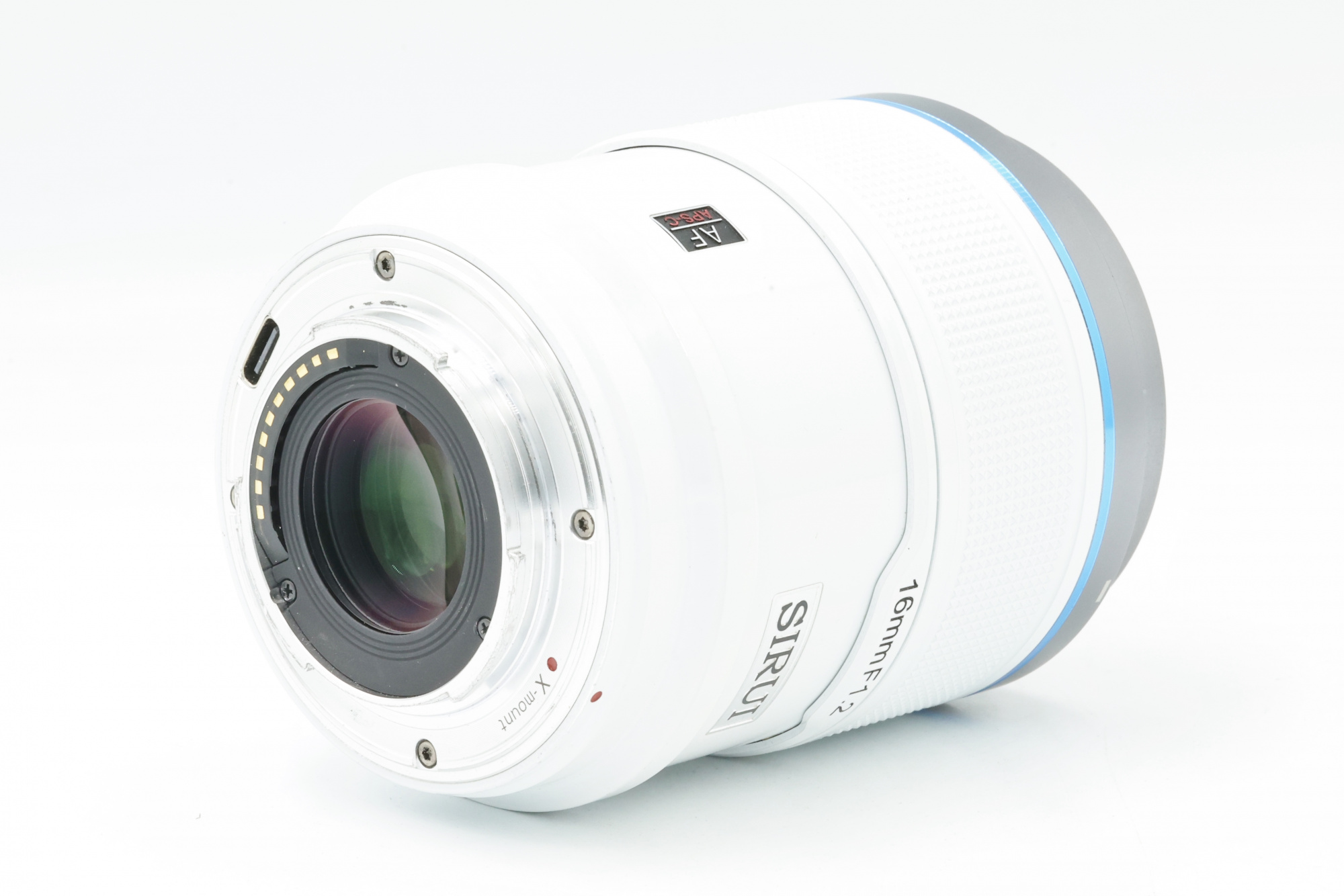 Объектив Sirui Sniper 16mm f/1.2 AF APS-C X-Mount, белый (состояние 5-) (б/у)