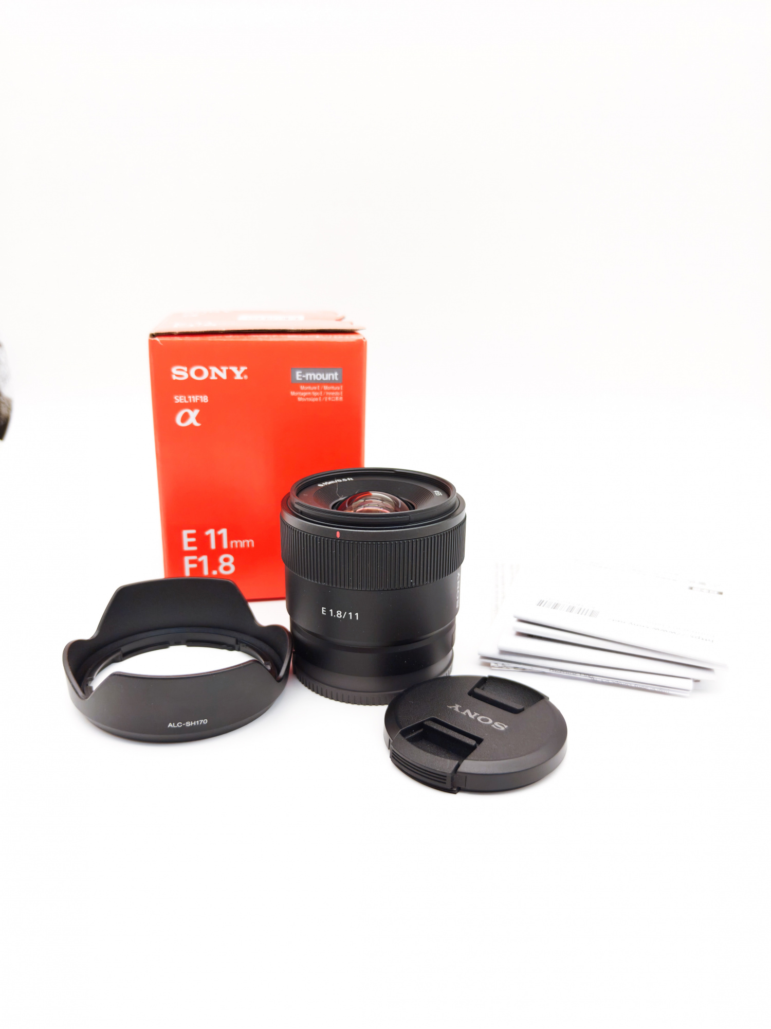 Объектив Sony E 11mm f/1.8 (состояние 5) (б/у)