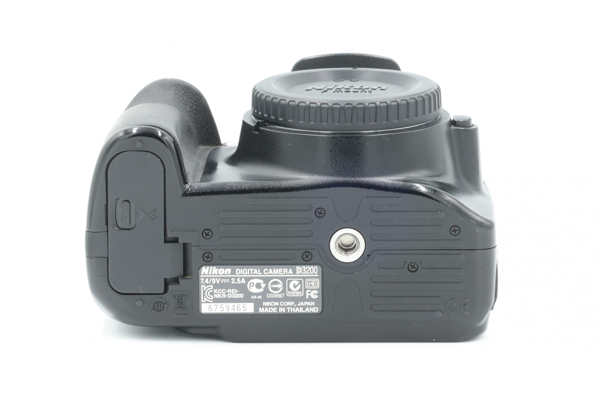 Зеркальный фотоаппарат Nikon D3200 Body (состояние 4) (б/у)