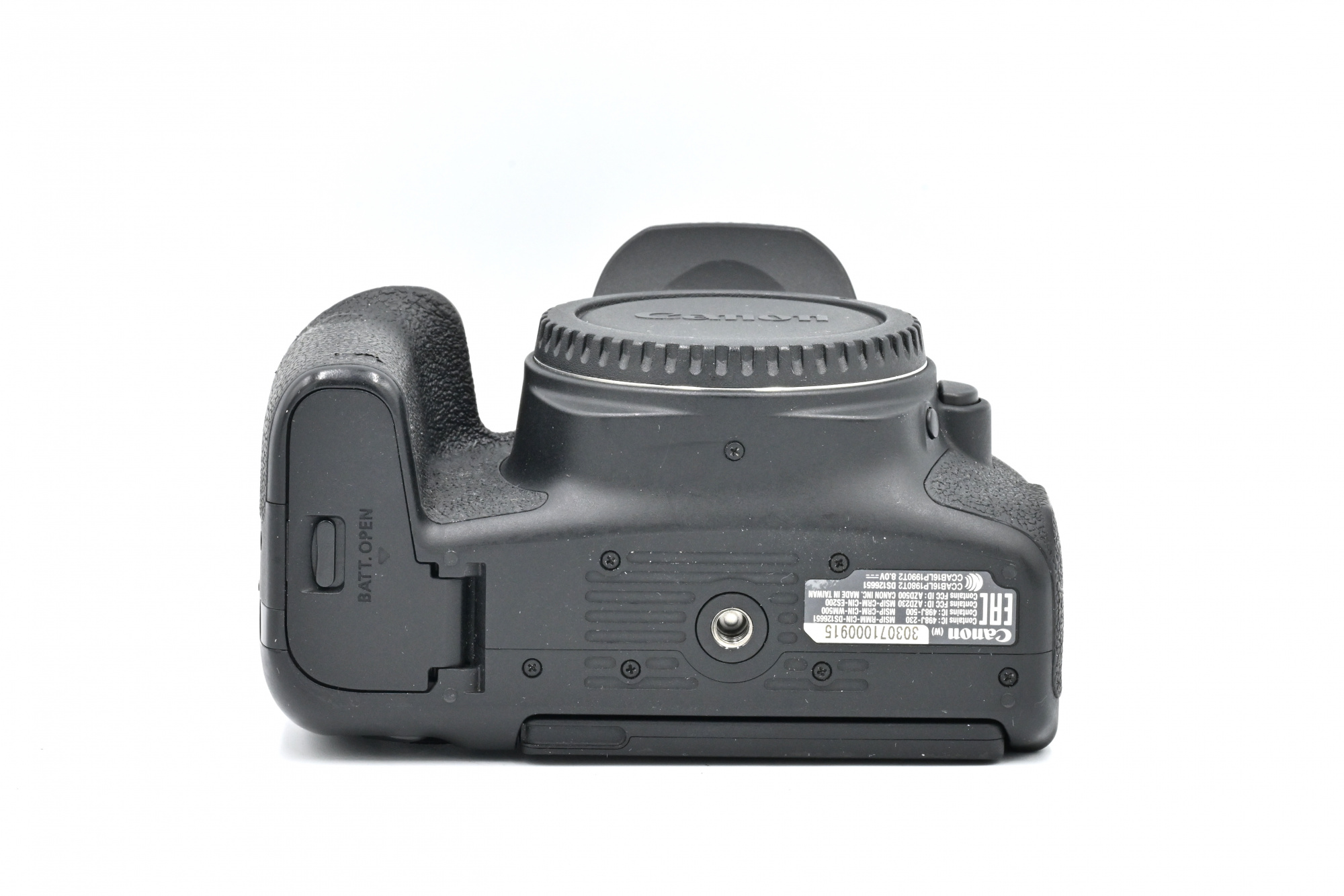 Зеркальный фотоаппарат Canon EOS 77D body (состояние 5-) (б/у)