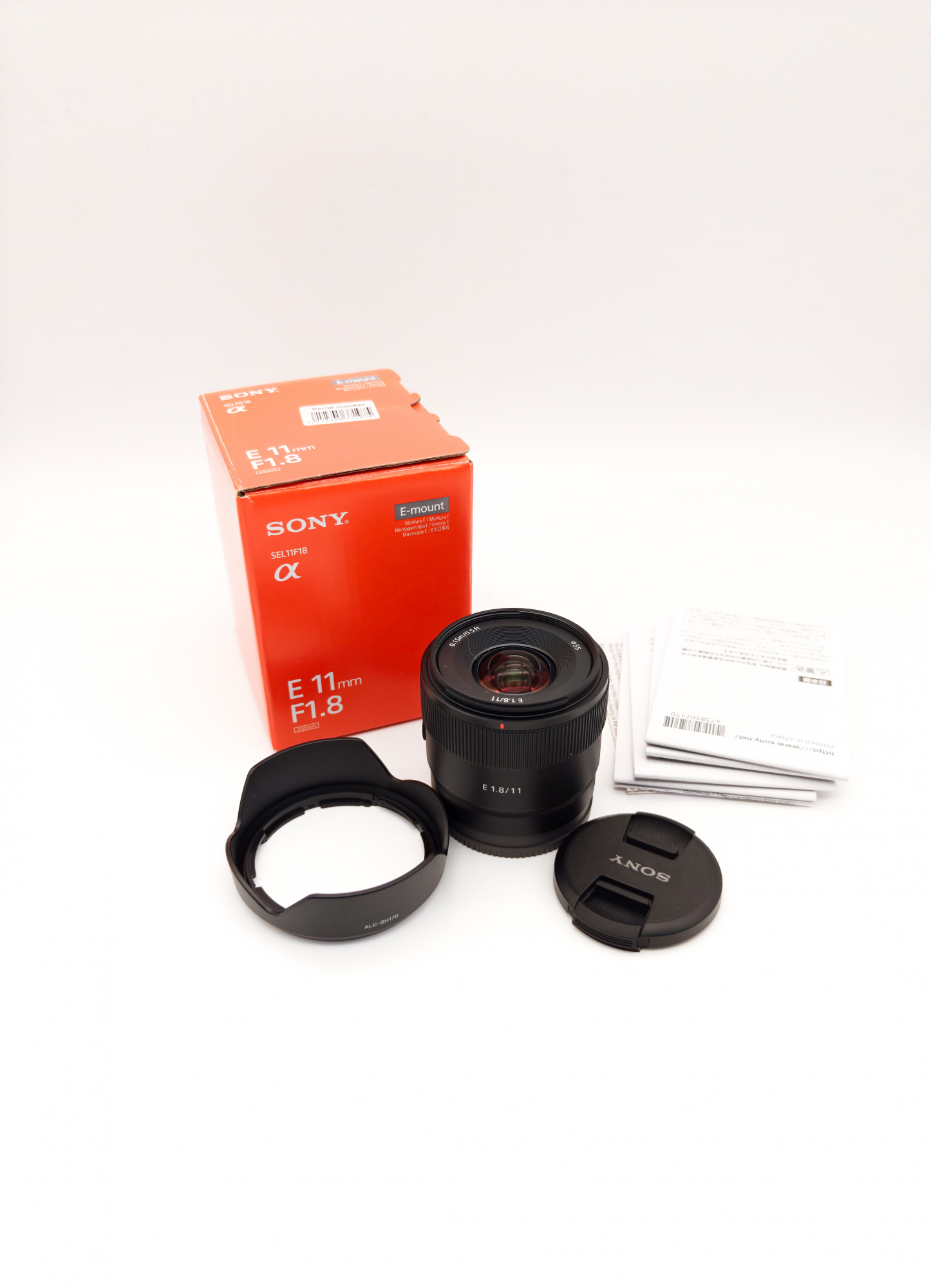 Объектив Sony E 11mm f/1.8 (состояние 5) (б/у)