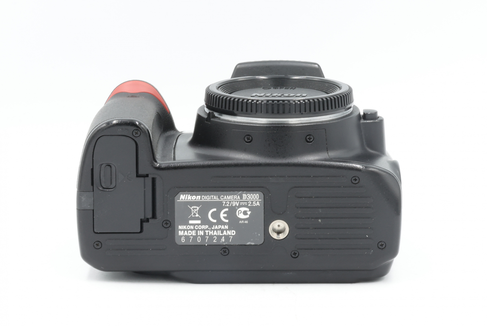 Зеркальный фотоаппарат Nikon D3000 Body (состояние 5-) (б/у)