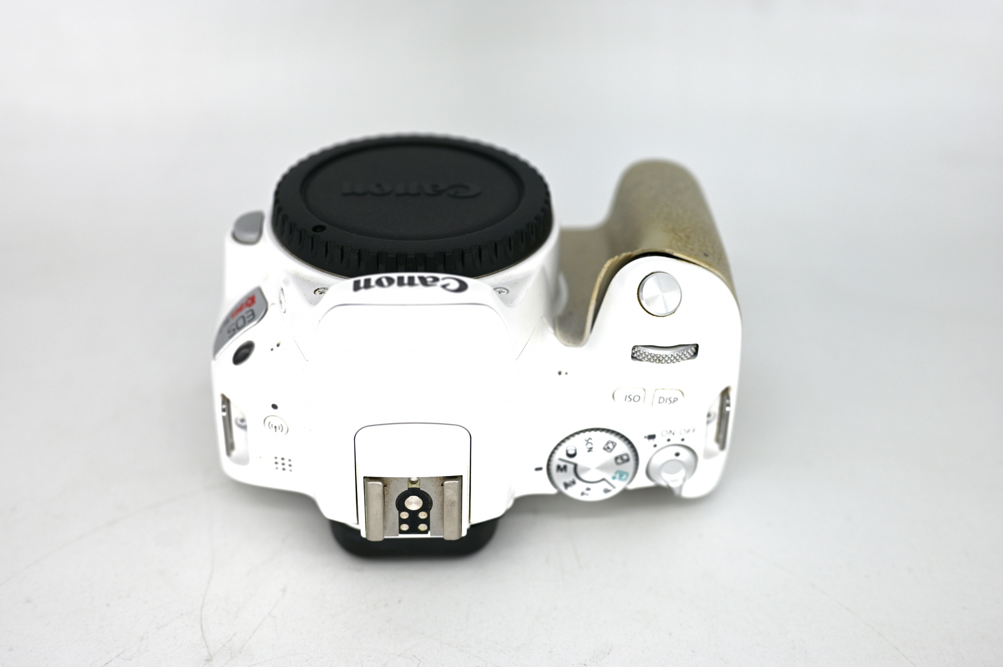 Зеркальный фотоаппарат Canon EOS Digital Rebel SL2 Body (EOS 200D, состояние 3) (б/у)