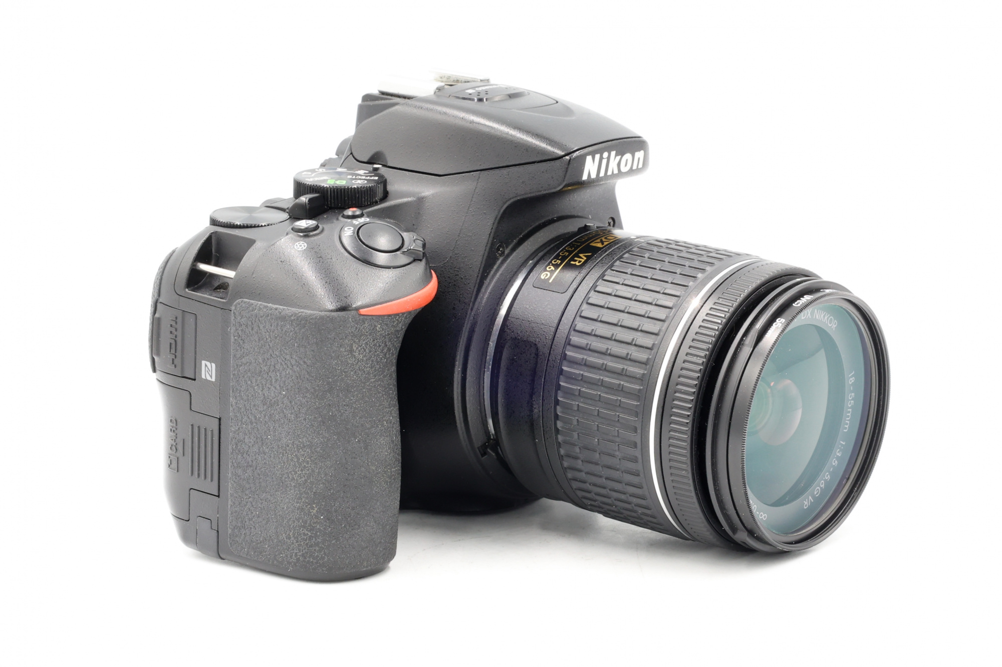 Зеркальный фотоаппарат Nikon D5600 Kit 18-55mm f/3.5-5.6 AF-P VR (состояние 5-) (б/у)